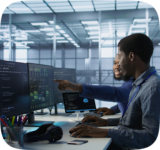 server-room-engineers-using-artificial-intelligence